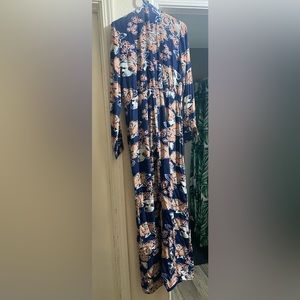 Lovers +friends deep V dress